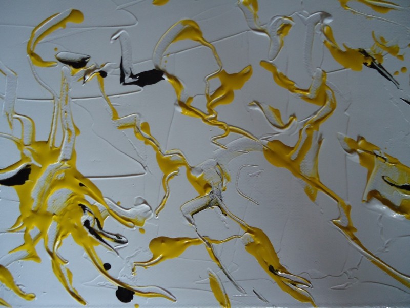 Ovako je 1955. godine izgledala površina  ugašenog živog vapna u iskopanoj rupetini poslije tretmana žutom ilovačom i pokojom grudom crne zemlje, koju sam jedva našao u našoj bašči.      Rekonstrukcija prikaza učinjena na slikarskom platnu pomoću  akrilnih boja  i sintetičkog emajla.  To je bila početna verzija, a mogla je izgledati i ovako, da sam imao razmućene zemlje u raznim bojama, no tada bi… tko zna što bi bilo od te vapneno - blatne apstrakcije, a moguću verziju slike može se vidjeti na slijedećoj fotografiji:  