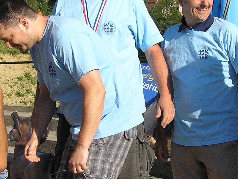 Reprezentativci Hrvatske primaju brončanu medalju za treće mjesto u ekipnoj konkurenciji u gađanju na duge udaljenosti