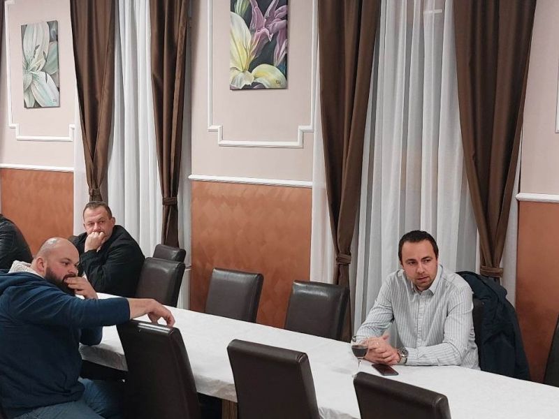 Nakon kratkog formalnog dijela skupštine u kojem je članstvu Udruge izloženo financijsko izvješće i izvješće o njenom radu te program rada za sljedeću godinu, uslijedio je onaj neformalni dio večeri koji je protekao u ozračju zajedništva / Compas.hr