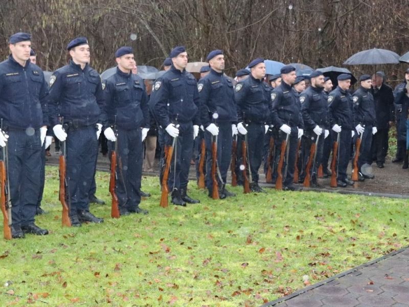 Komemoracija u Brusniku za poginule hrvatske branitelje, pripadnike virovitičke 127. brigade / Compas.hr