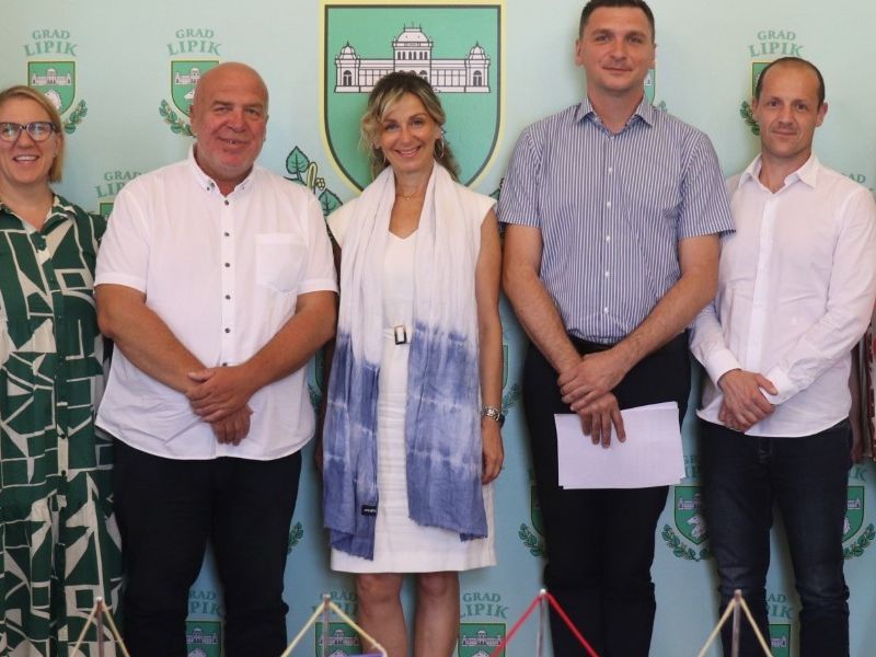 Darian Husko, Marinela Krstinić Nižić, Veronika Prhal, Vinko Kasana, Sandra Janković, Goran Pušćenik, Marko Perić, Elena Rudan i Anita Vodrak / Foto: Compas.hr