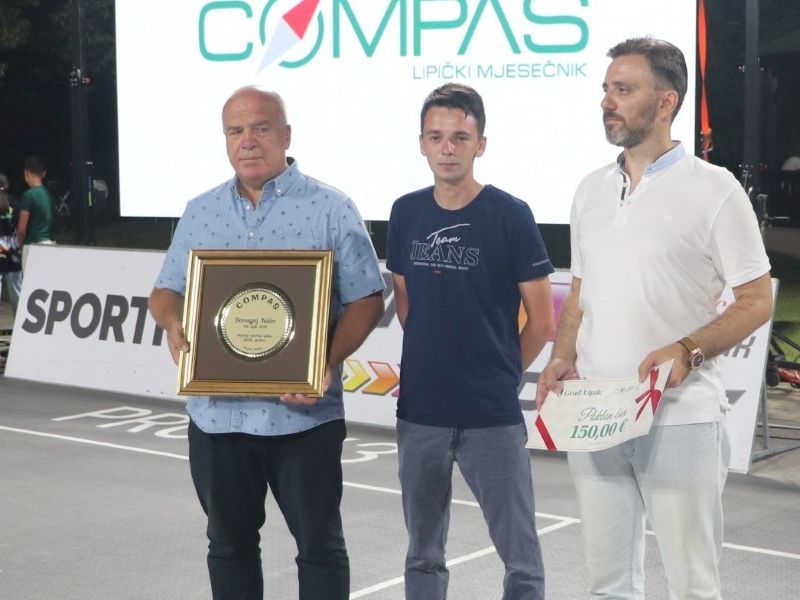 Gradonačelnik Lipika Vinko Kasana, Domagoj Tušim i Matija Kulhavi, urednik Compasa / Compas.hr