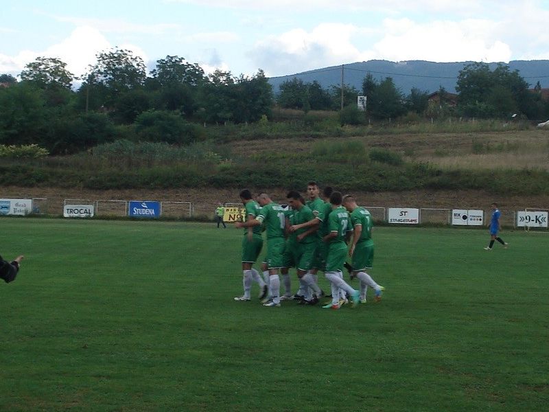 NK Hajduk Pakrac - NK Jadran Gunja: slavlje igrača nakon prvog gola domaće momčadi