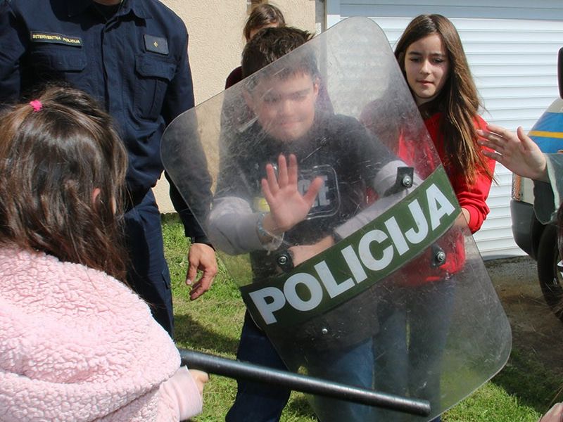 demonstracija opreme interventne policije 