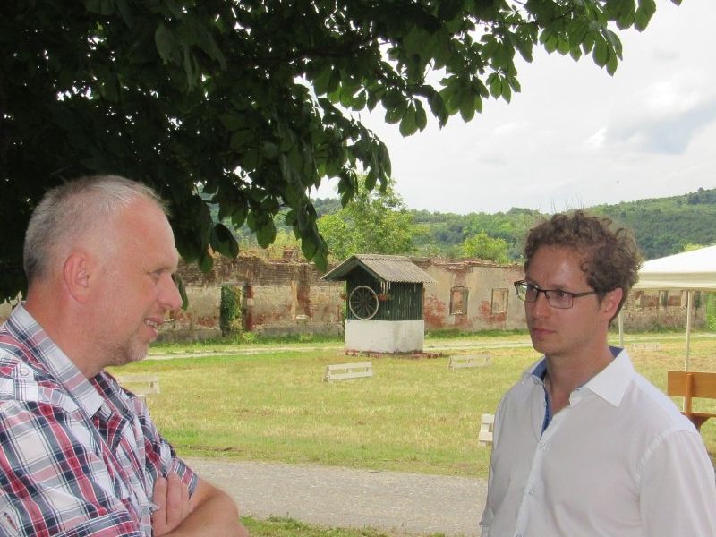 dogradonačelnik Lipika Slobodan Katunar, ravnatelj Nidal Korabi i Janez Rus iz Kobilarne Lipica