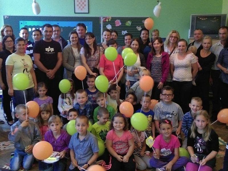 prvi razred Osnove škole Grigora Viteza u Poljani, razrednica Irena Pendl