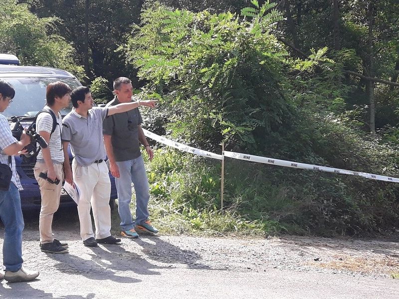 u Kusonju kod Brusničkog mosta, upoznavanje s poslom pirotehničara na razminiranju