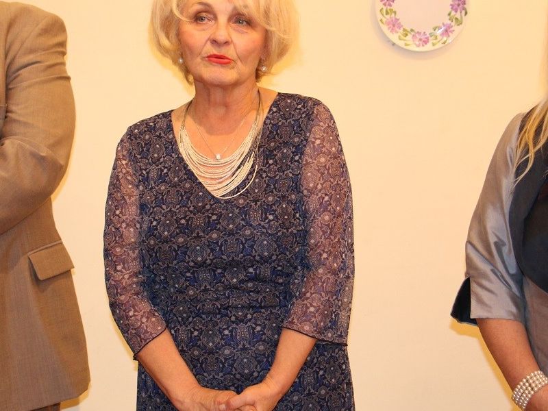 Anđela Lenhard-Antolin u sredini