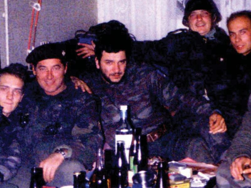 Robert Klasnić, nepoznati branitelj, Drago Pušćenik, Berislav Barčan, Vlado Iviček i Željko Srđenović