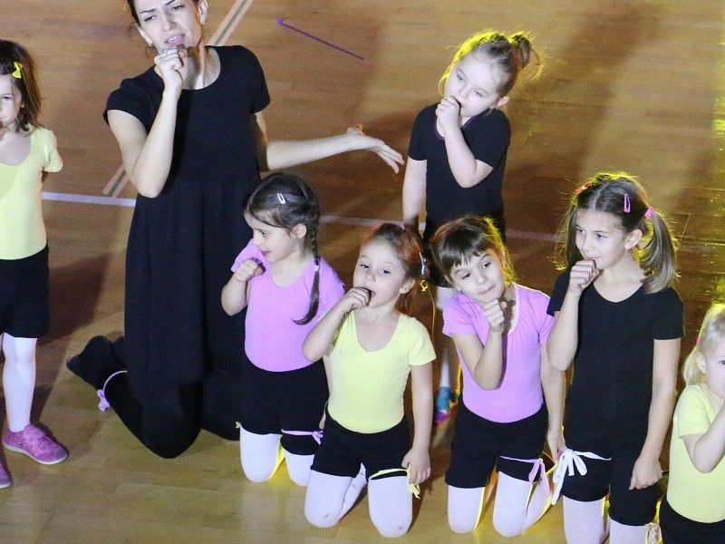 mlađa grupa plesačica PK Dolce