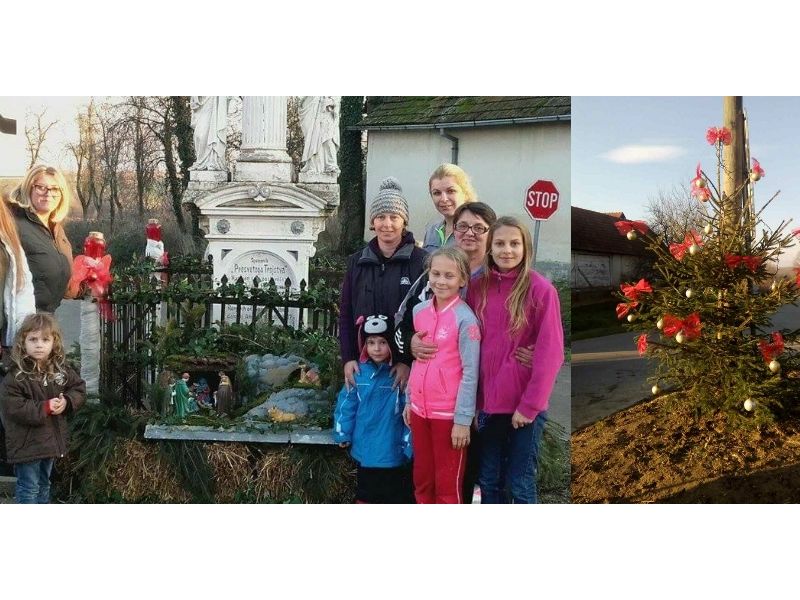 božićno drvce i adventski vijenac Udruge žena Marinog Sela