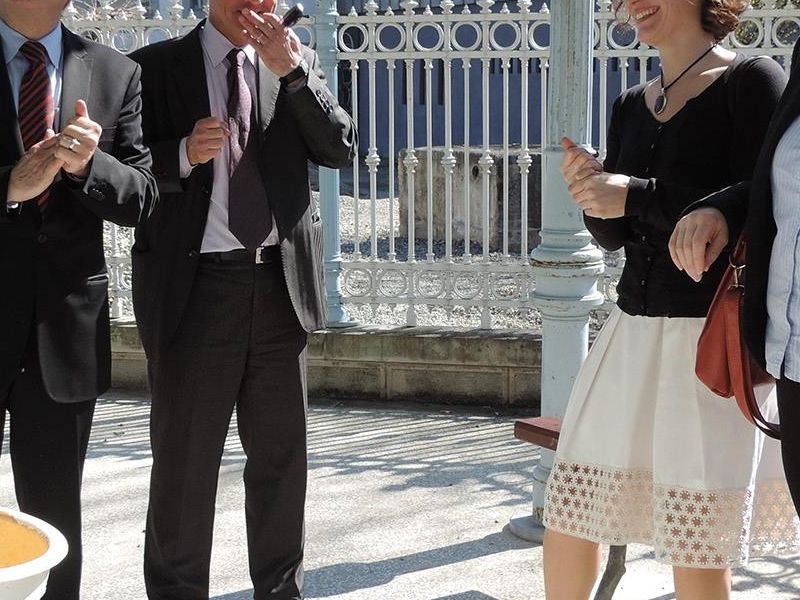 Prilikom posjeta iz Francuskog veleposlanstva (17.3.2014.) urezane slike koje se redovito ponavljaju u susretu s našim gostima