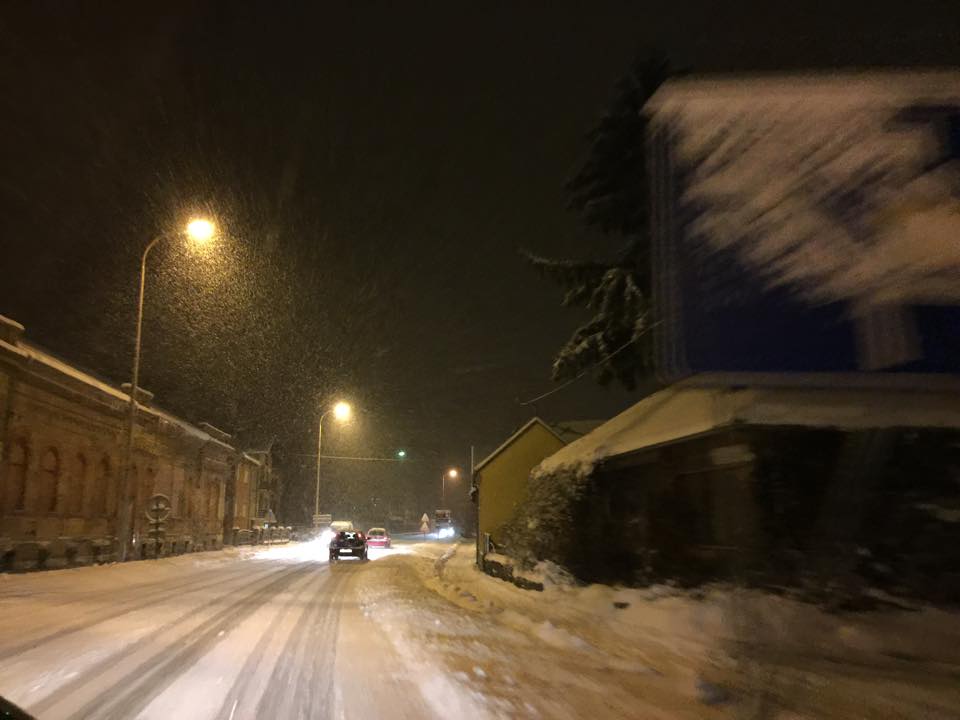 Stanje na cestama u Lipiku i Pakracu 9. veljače poslije 22 sata (fotografirao: Marko Barčan)