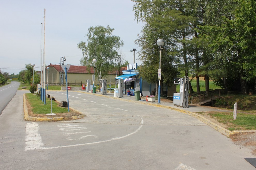 Benzinska postaja u Poljani / Compas.hr