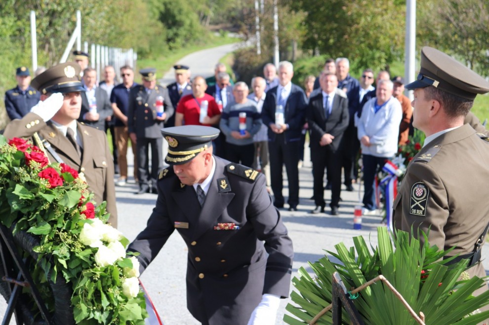 Sjećanje na hrabre branitelje koji su položili svoj život za obranu domovine / Compas.hr