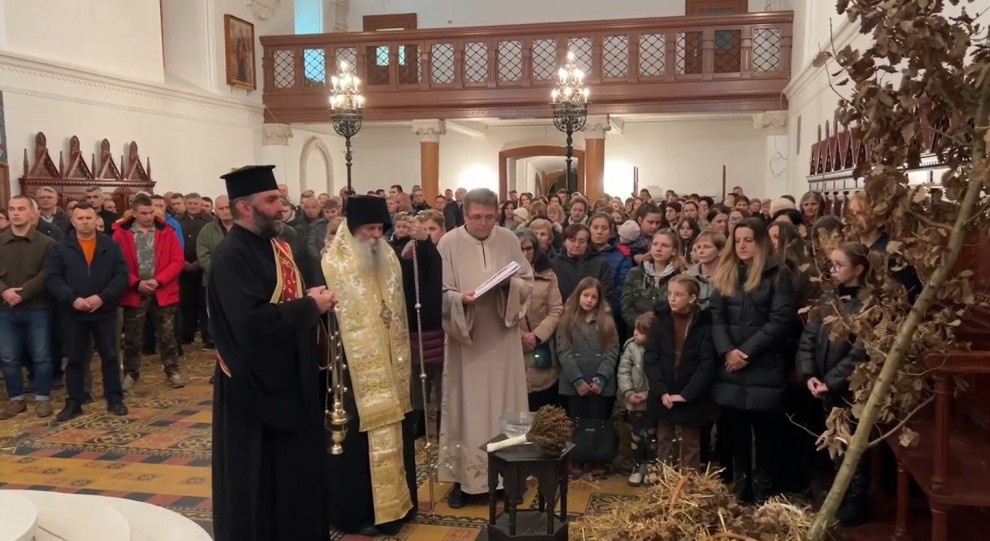 Saborni hram Svete Trojice u Pakracu (screenshot)