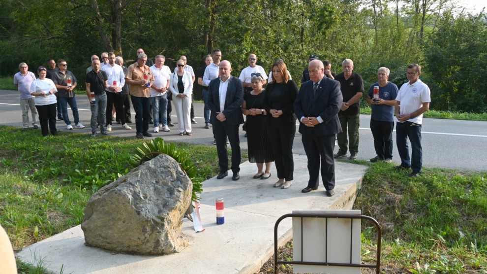 Saborski zastupnik dr.sc. Ivan Ćelić, pakračka gradonačelnica i saborska zastupnica Anamarija Blažević, požeško-slavonska županica Antonija Jozić, gradonačelnik Lipika i predsjednik Županijske skupštine Vinko Kasana / Compas.hr