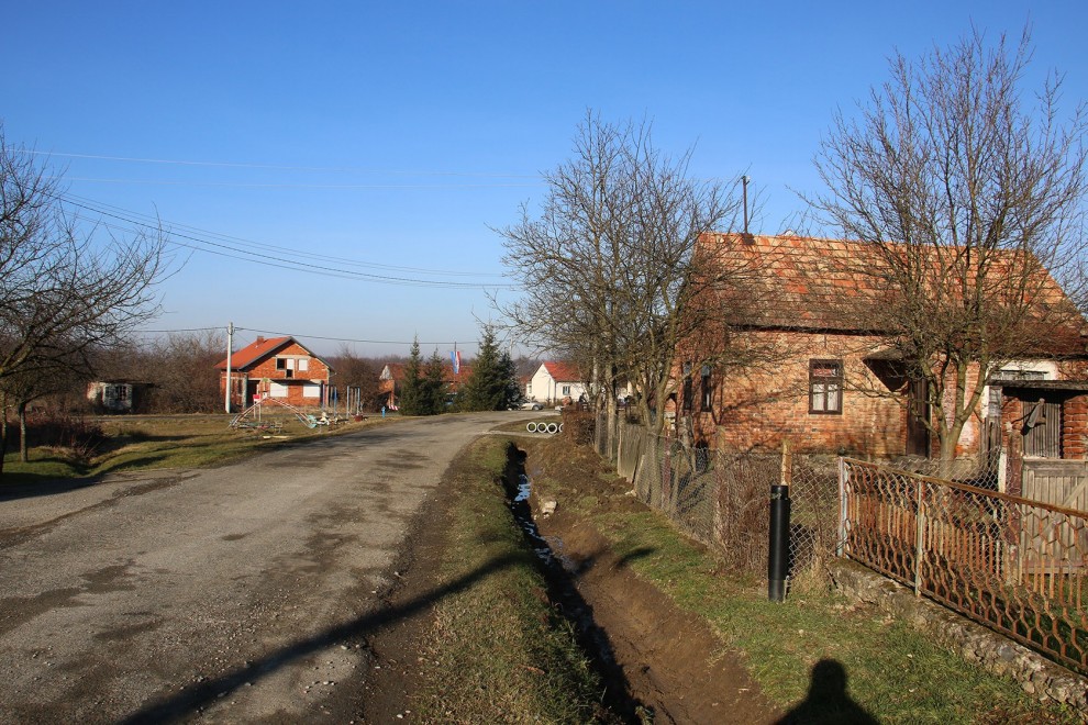 dio prokopanog kanala kod križanja Omanovačke i Lipičke