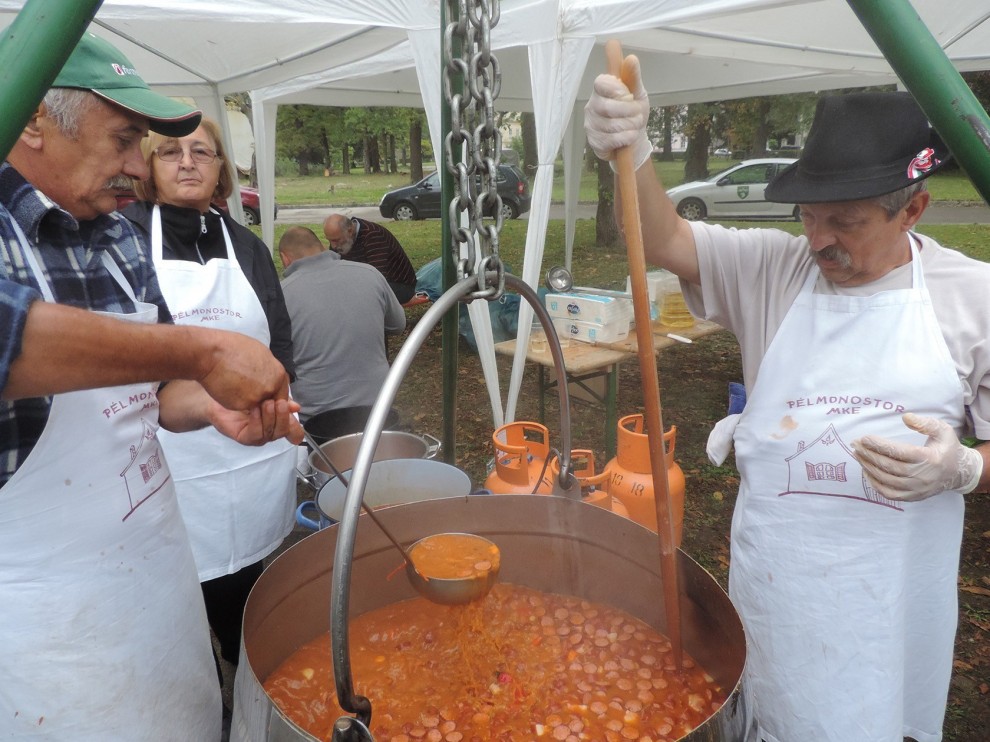 Mađarski grah, kotlić 500 litara