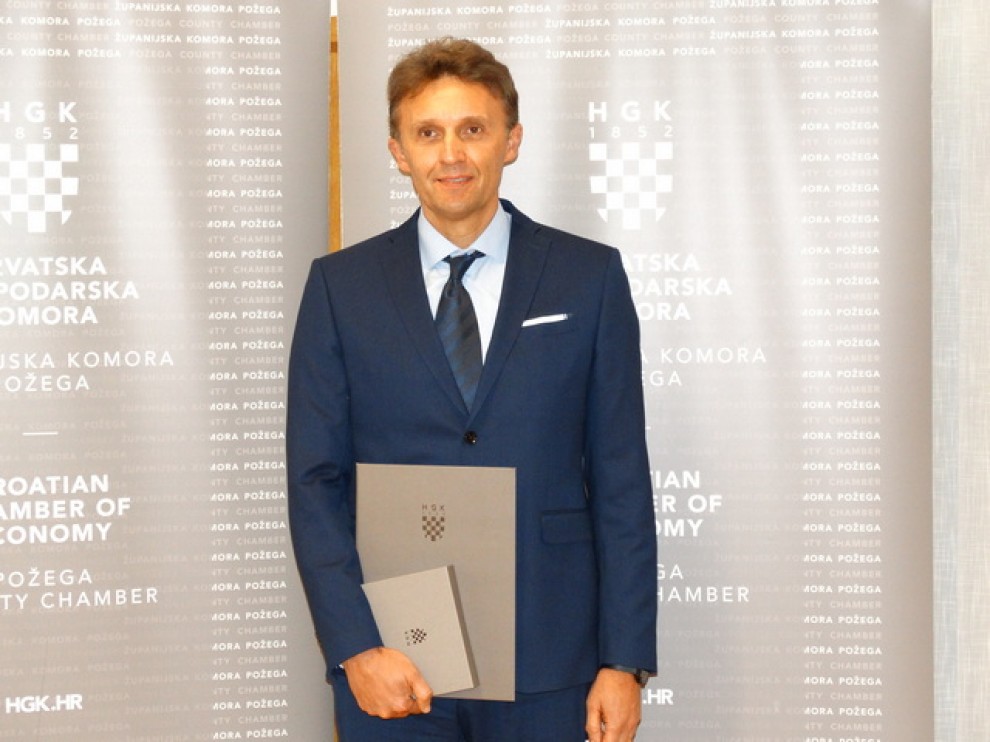 Dorian Knapić